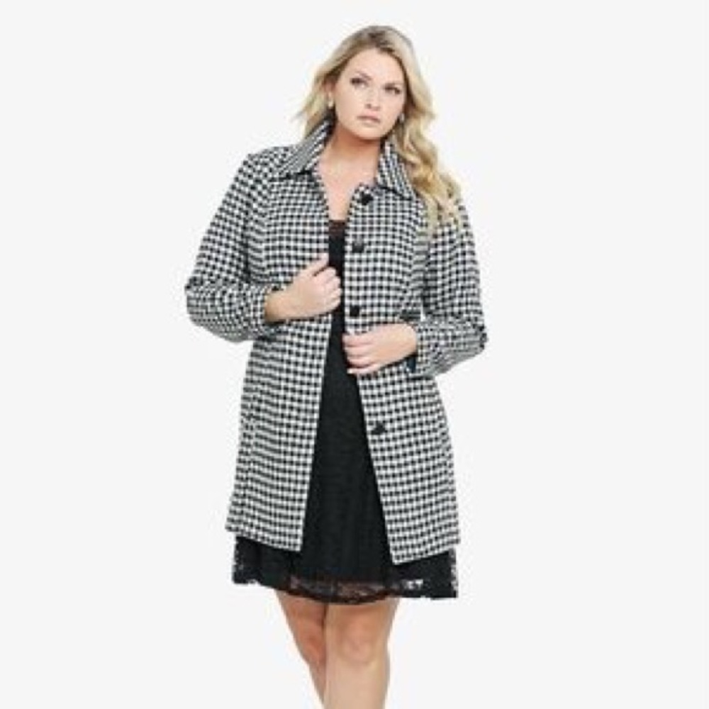 TORRID Black & White HOUNDSTOOTH COAT Plus Size